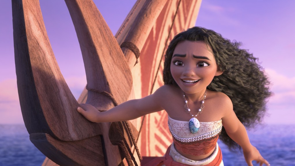 Moana naviguant sur un bateau dans Moana 2