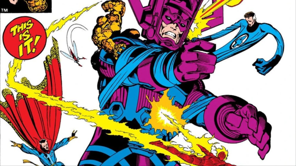 Galactus attaqué par Mister Fantastic, le Thing, Human Torch, et Doctor Strange sur la couverture de Fantastic Four (Vol. 1) #243