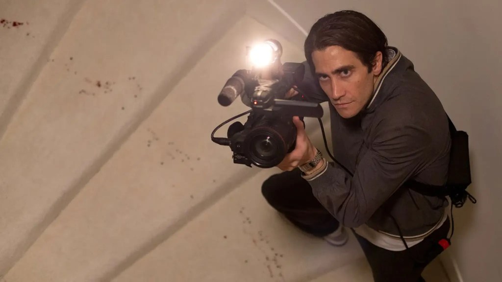 Jake Gyllenhaal dans le rôle de Lou Bloom dans Nightcrawler