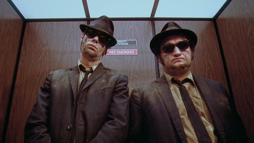 Dan Aykroyd et John Belushi dans The Blues Brothers