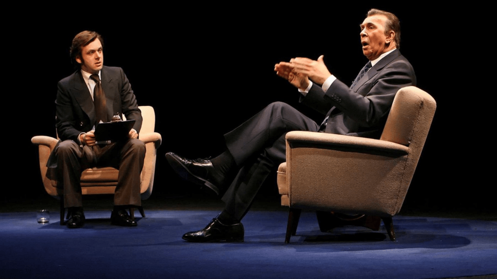 Michael Sheen et Frank Langella apparaissent dans Frost/Nixon